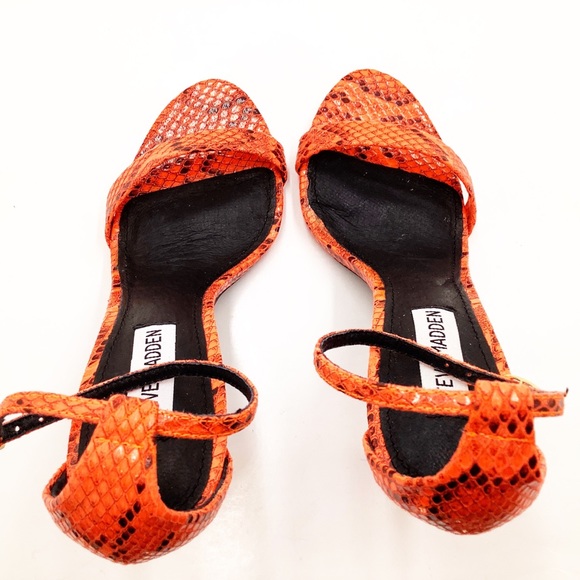 🆕{Steve Madden} Stecy Leather Heels - Picture 3 of 7